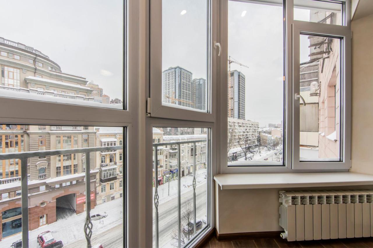 Шикарная Квартира Возле Костёла В Центре Kiev Bagian luar foto