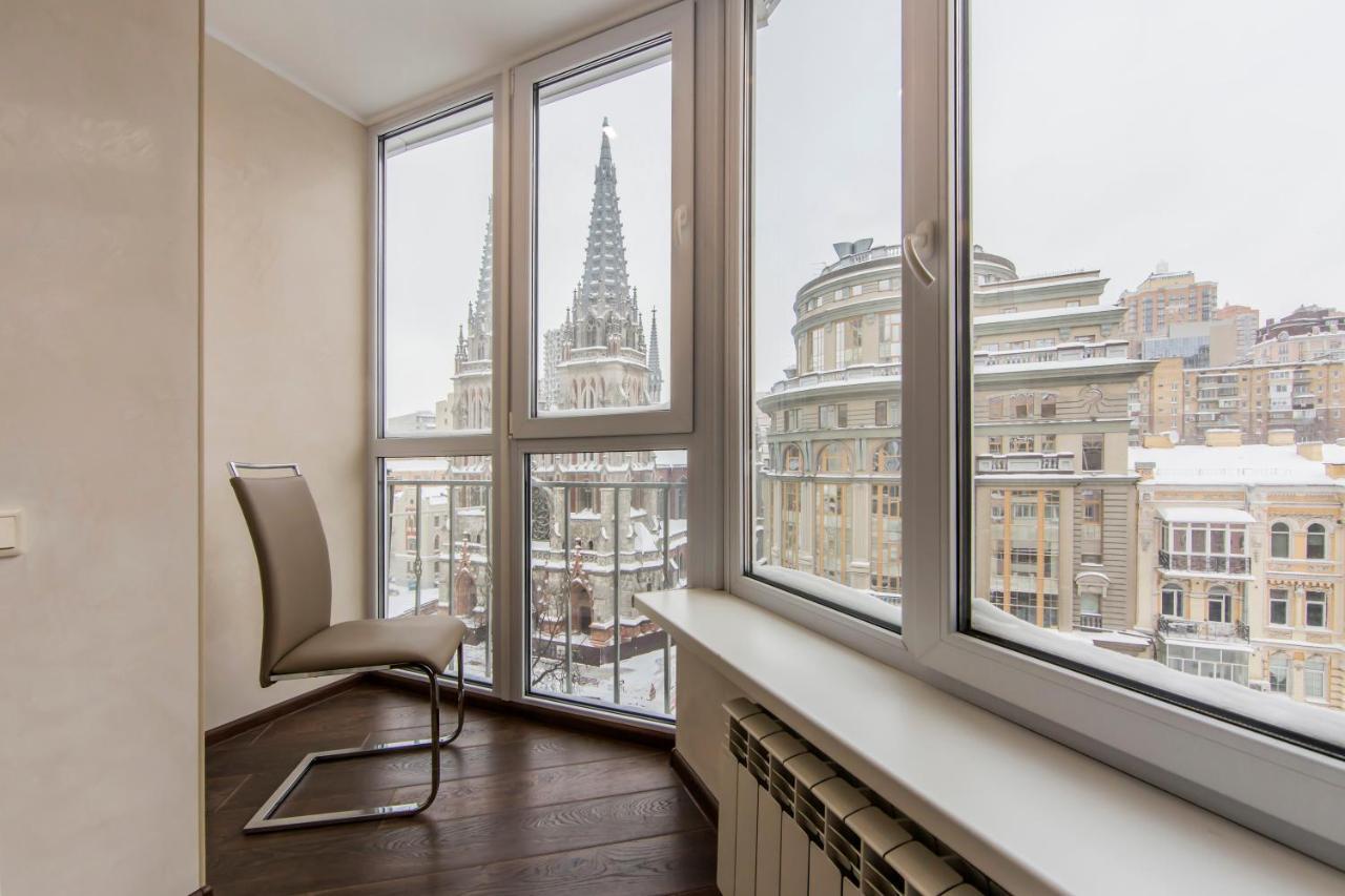 Шикарная Квартира Возле Костёла В Центре Kiev Bagian luar foto